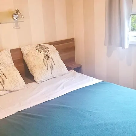 A Avec Piscine Partagee Holiday home